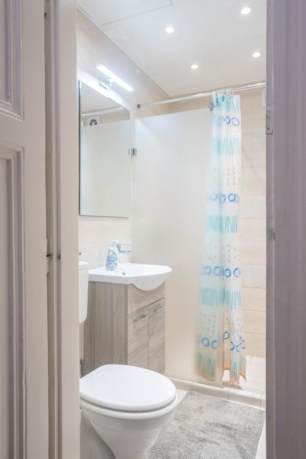 Cozy & Quiet Apartment Near Kiraly Street Free Parking, Ac, Perfect For 4 Guests! Budapest Ngoại thất bức ảnh