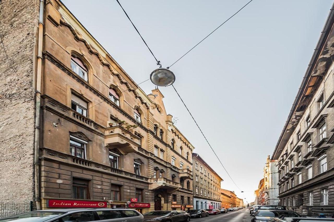 Cozy & Quiet Apartment Near Kiraly Street Free Parking, Ac, Perfect For 4 Guests! Budapest Ngoại thất bức ảnh